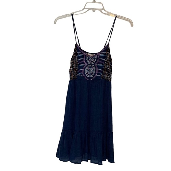 Flying Tomato blue embroidered spaghetti strap sundress Rayon/Poly blend. Size M - Picture 1 of 9